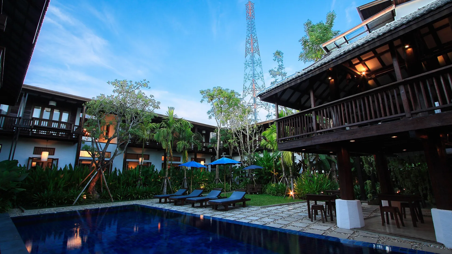 4 Smart Boutique Hotels in Night Bazaar Worth Booking