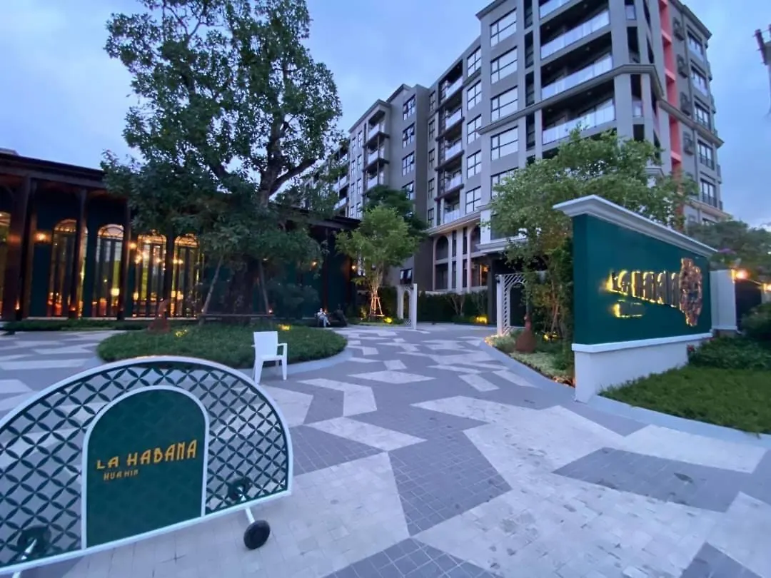 7 Smart Beach Hotels in Khao Takiab Worth Booking