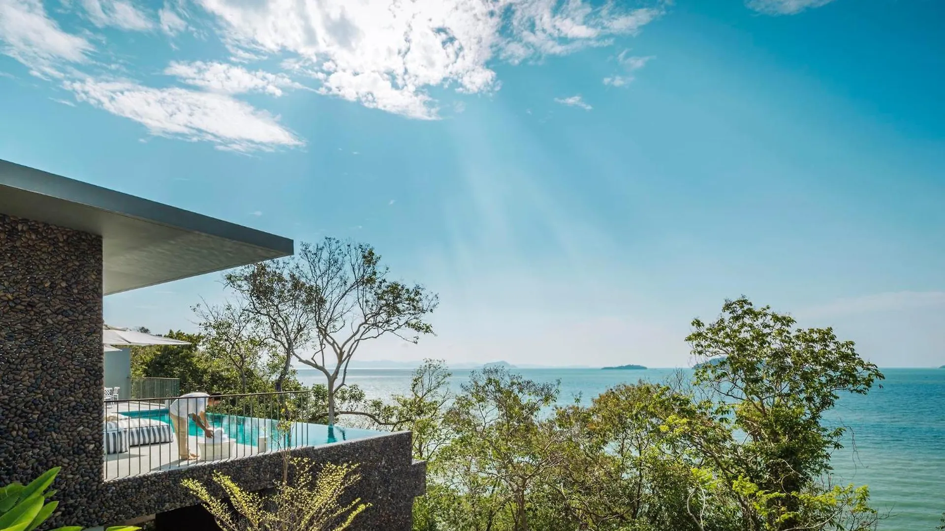 8 Top Resort Hotels in Thailand Worth Booking Now