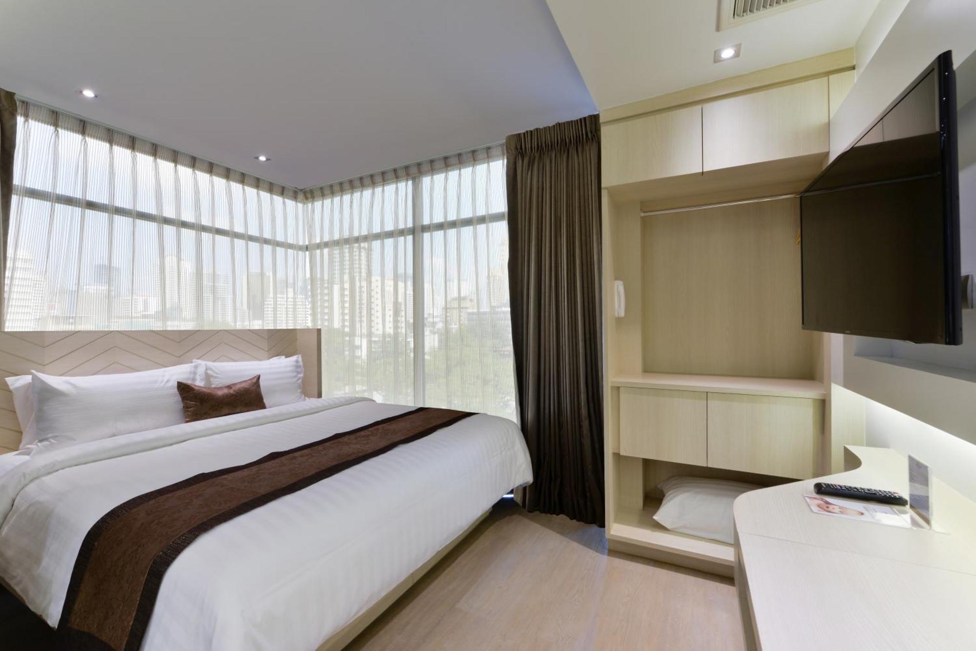 7 Romantic Hotels in Wattana, Bangkok Worth Booking as a Couple