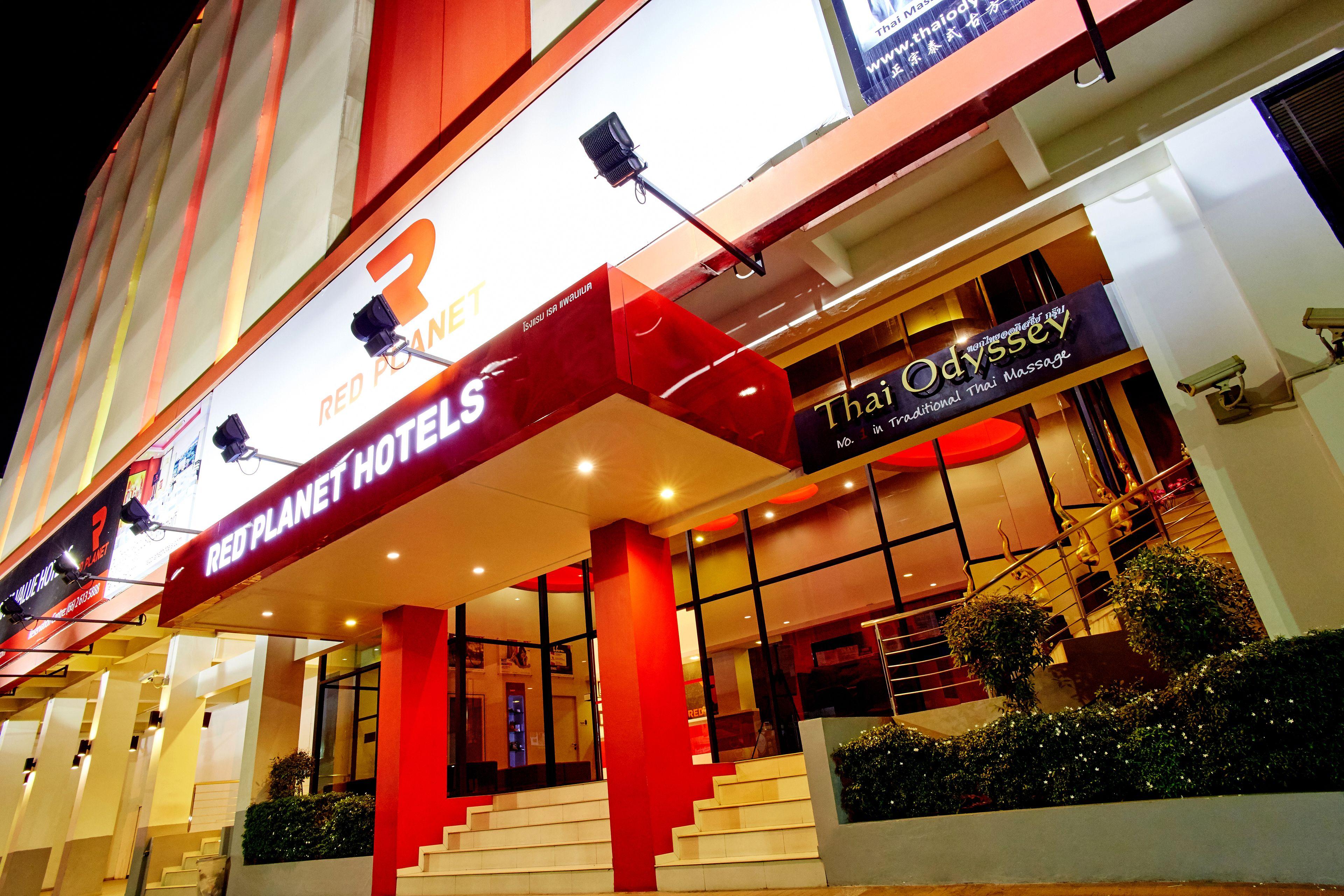 Staying In Hat Yai Downtown: 11 Central Hotels Compared