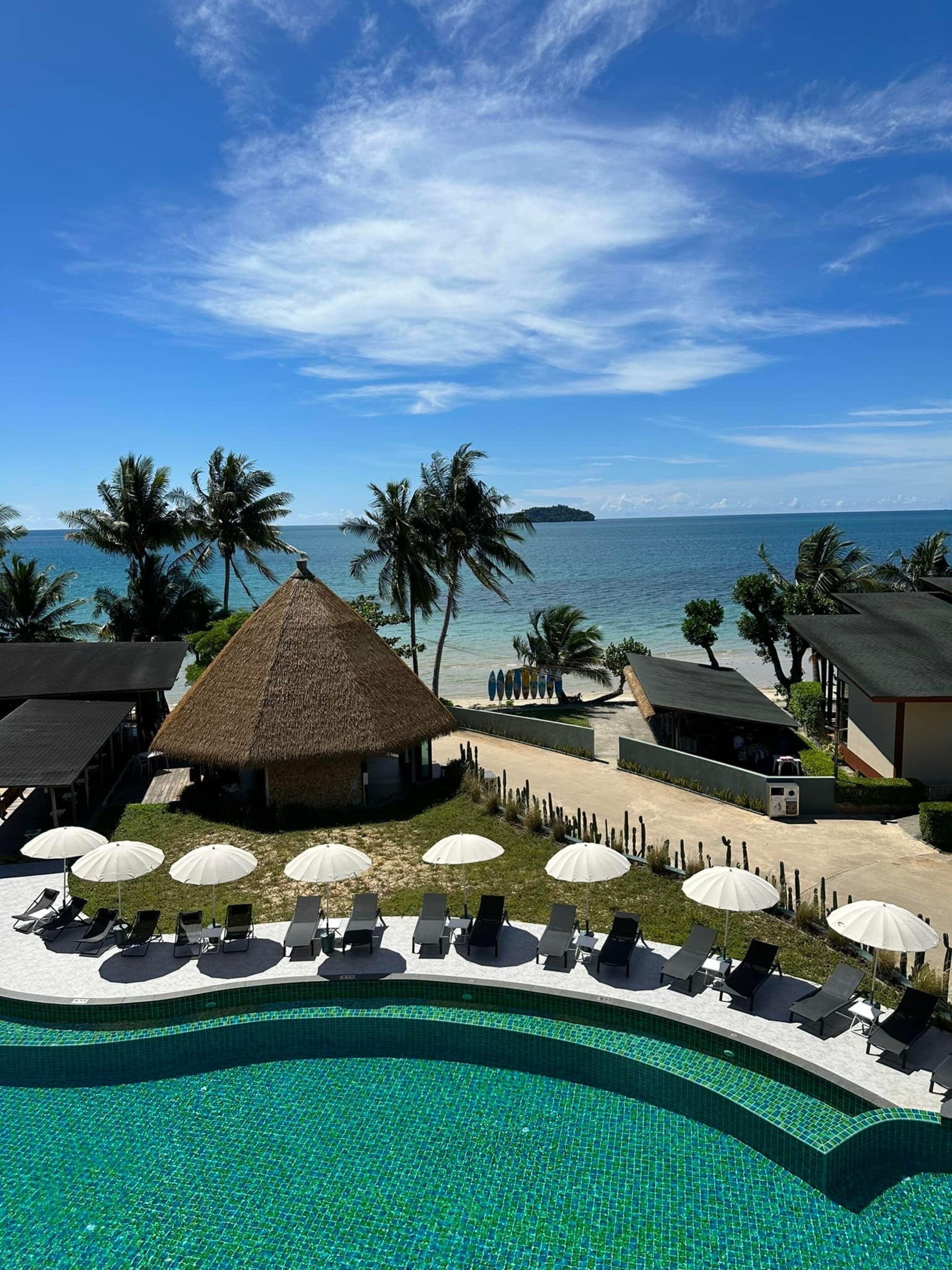 Staying in Kai Bae Beach, Koh Chang: 4 Beach Hotels